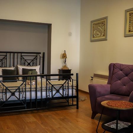 Rezervisi Slobodno, U Centru Smo Apartamento Novi Sad Exterior foto
