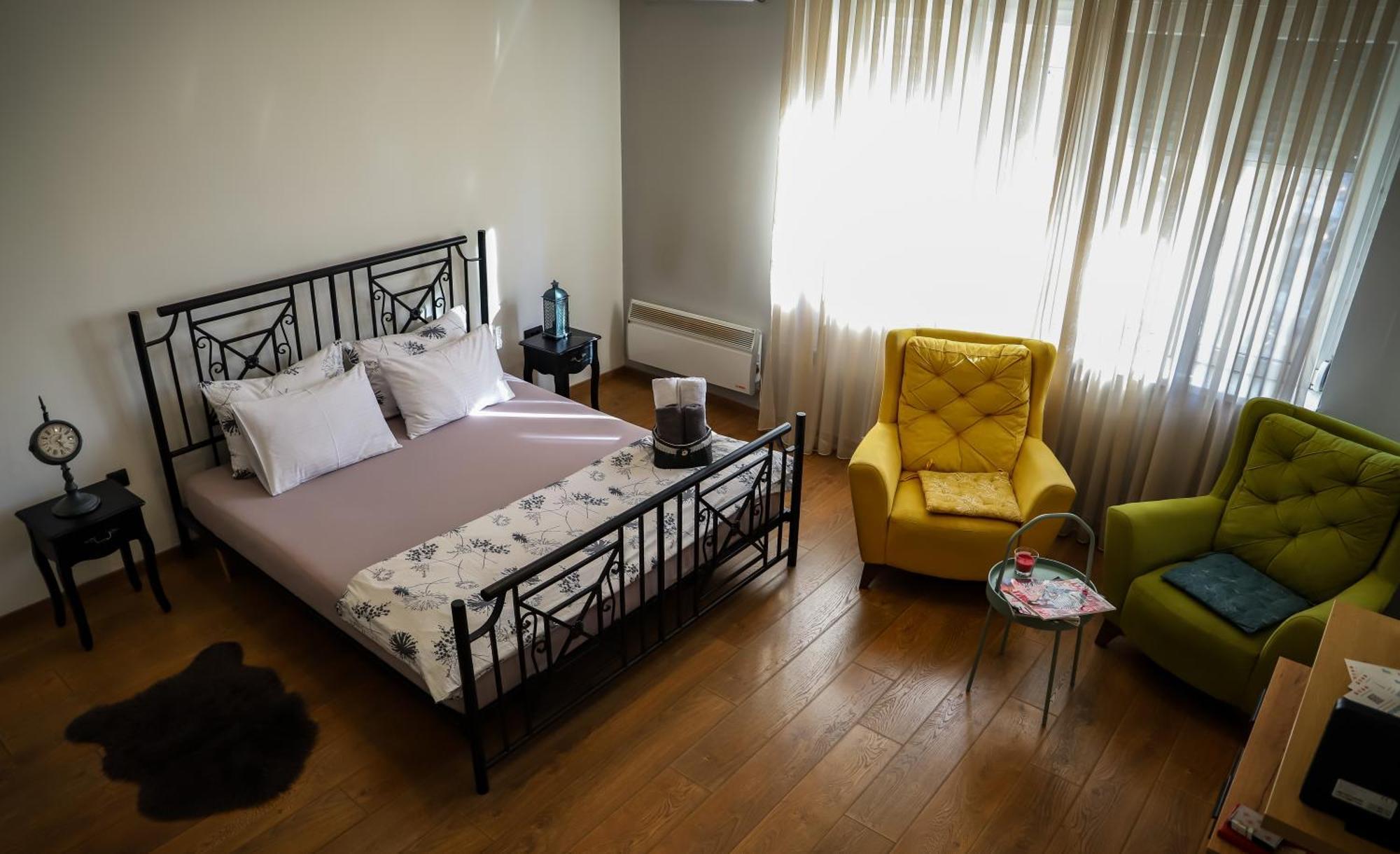 Rezervisi Slobodno, U Centru Smo Apartamento Novi Sad Exterior foto